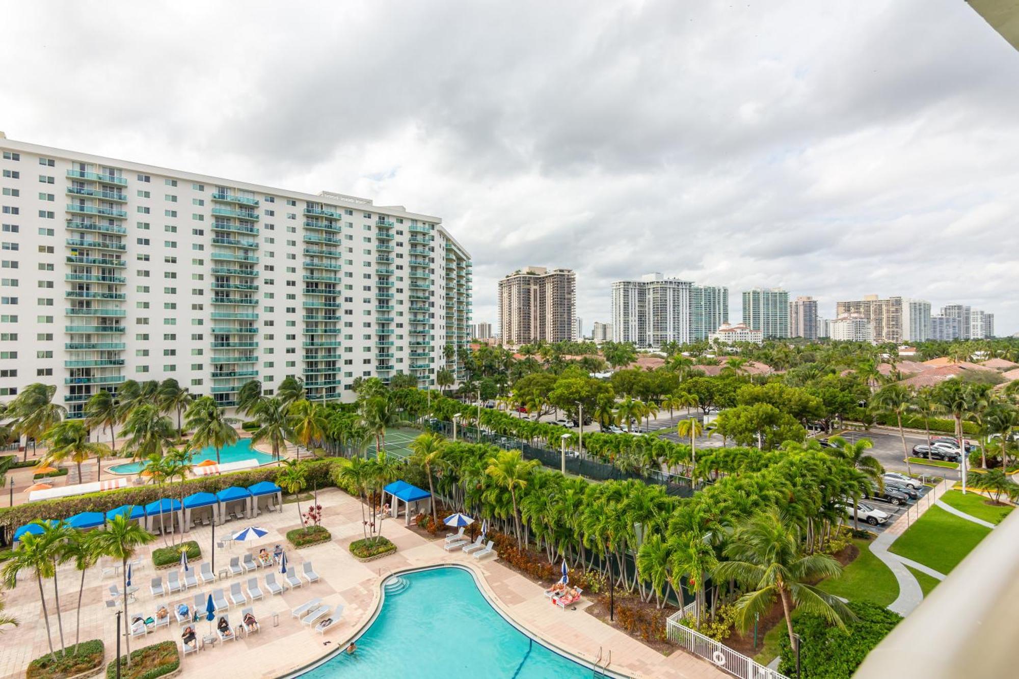 Ocean Reserve Sunny Isles Beach Exteriör bild